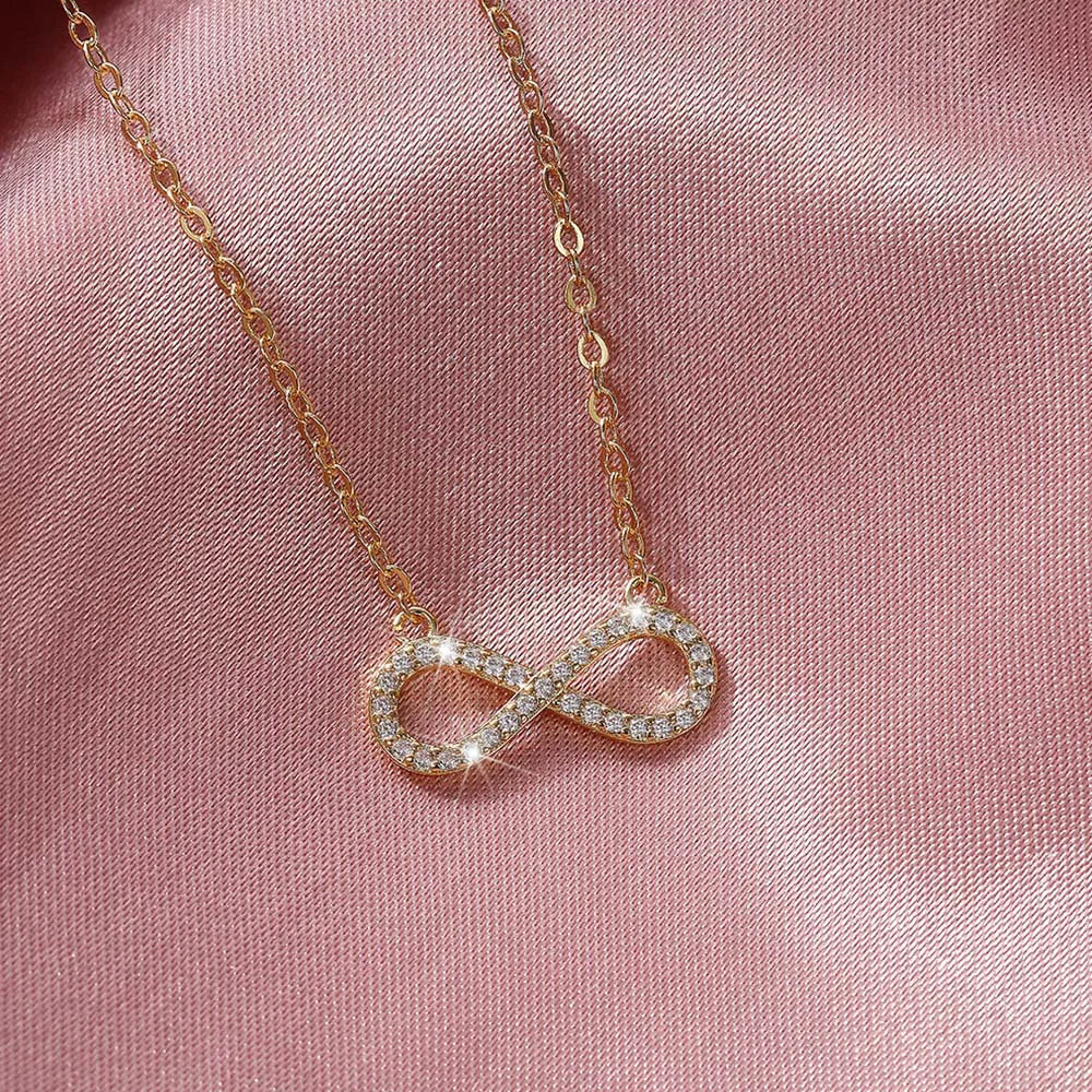 Twist Heart Diamond Pendant