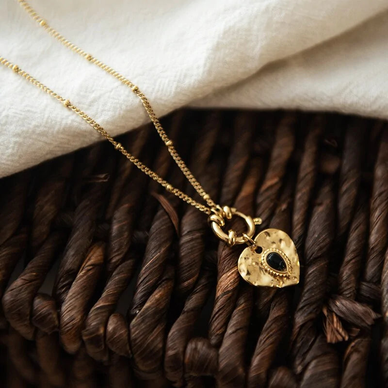 Women's Lovely Heart Pendant Necklace